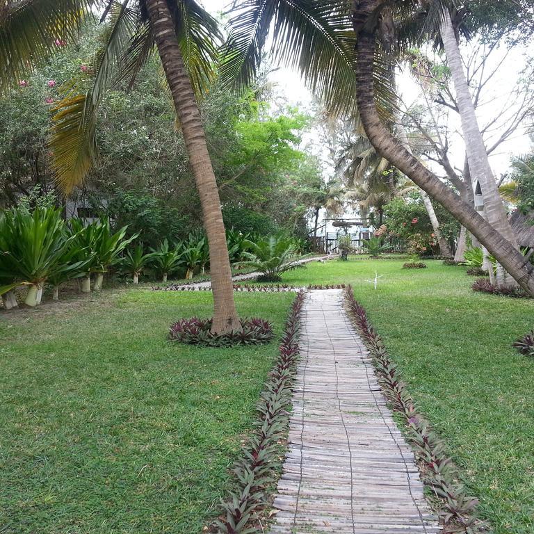 Palmeiras Lodge Vilanculos Extérieur photo